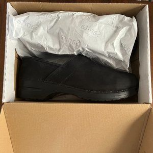 Men's Sanita Clog Professional Textured Oil Leather in Black Size 46 EU Wide